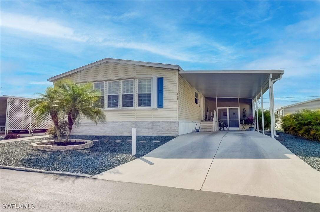 376 Santa Fe Tr., North Fort Myers, FL 33917