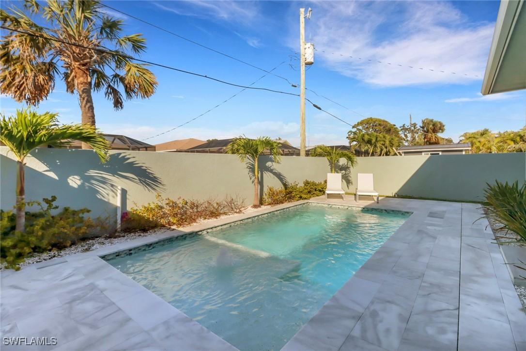 609 107th Ave. #2, Naples, FL 34108