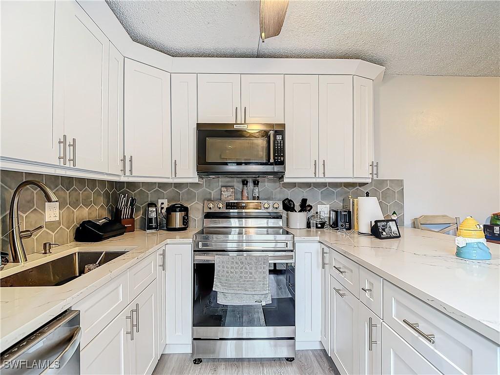 5215 Cedarbend Dr. #4, Fort Myers, FL 33919