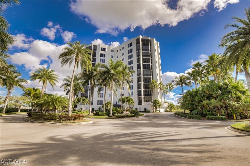 4183 Bay Beach Ln. #325, Fort Myers Beach, FL 33931