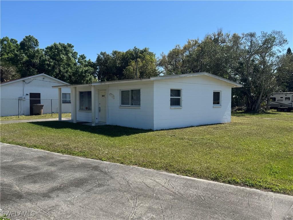 5194 Atlanta Ave., Fort Myers, FL 33905