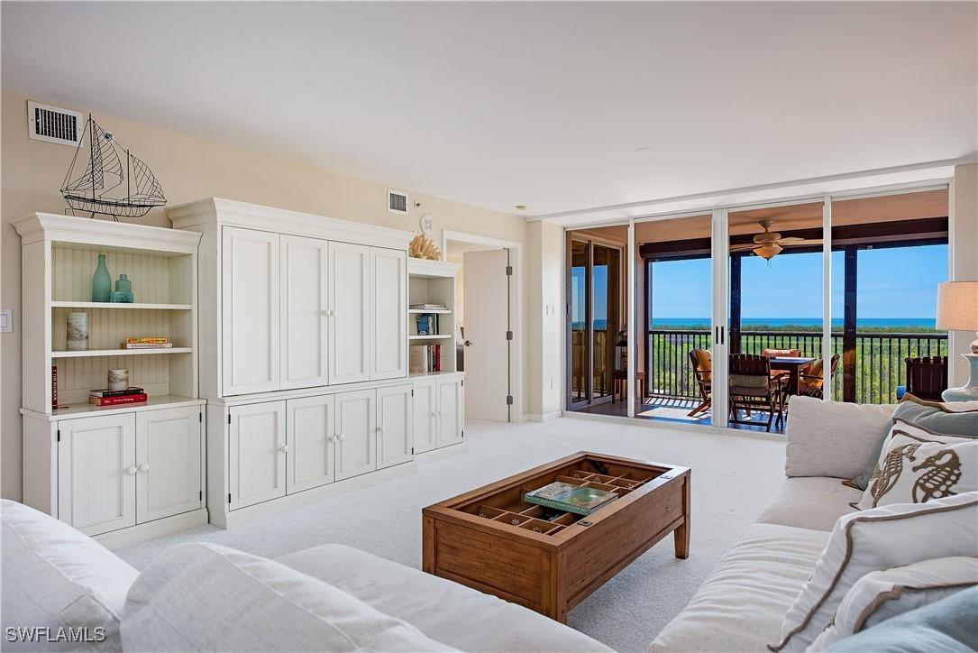 6825 Grenadier Blvd. #503, Naples, FL 34108