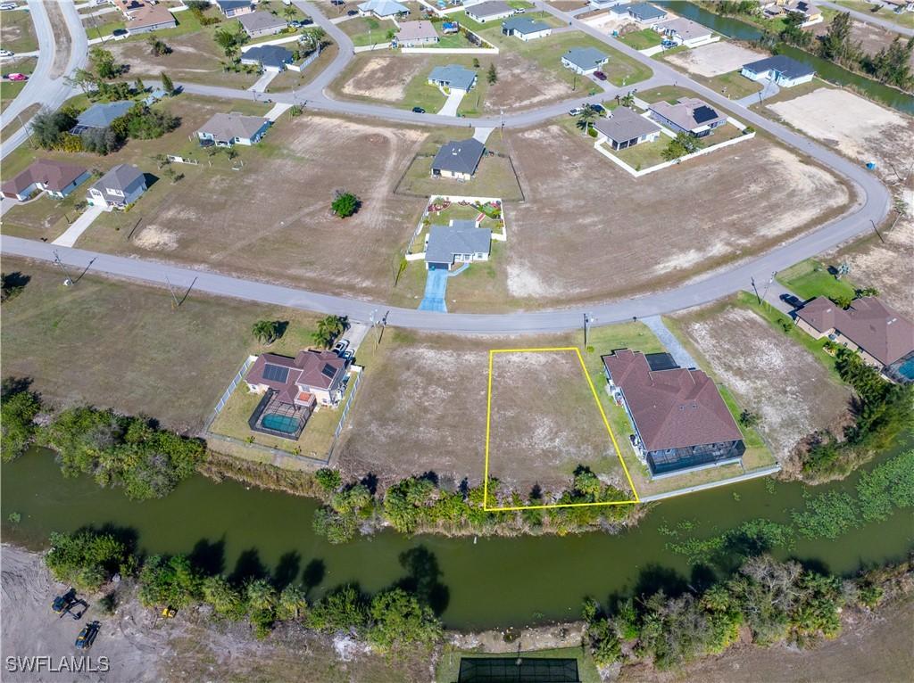 2028 NE 34th Ln., Cape Coral, FL 33909