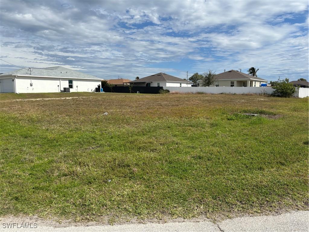 1701 NW 11th Pl., Cape Coral, FL 33993