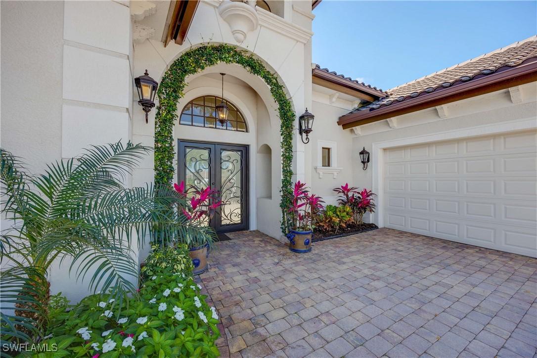 8862 Shenendoah Cir., Naples, FL 34113