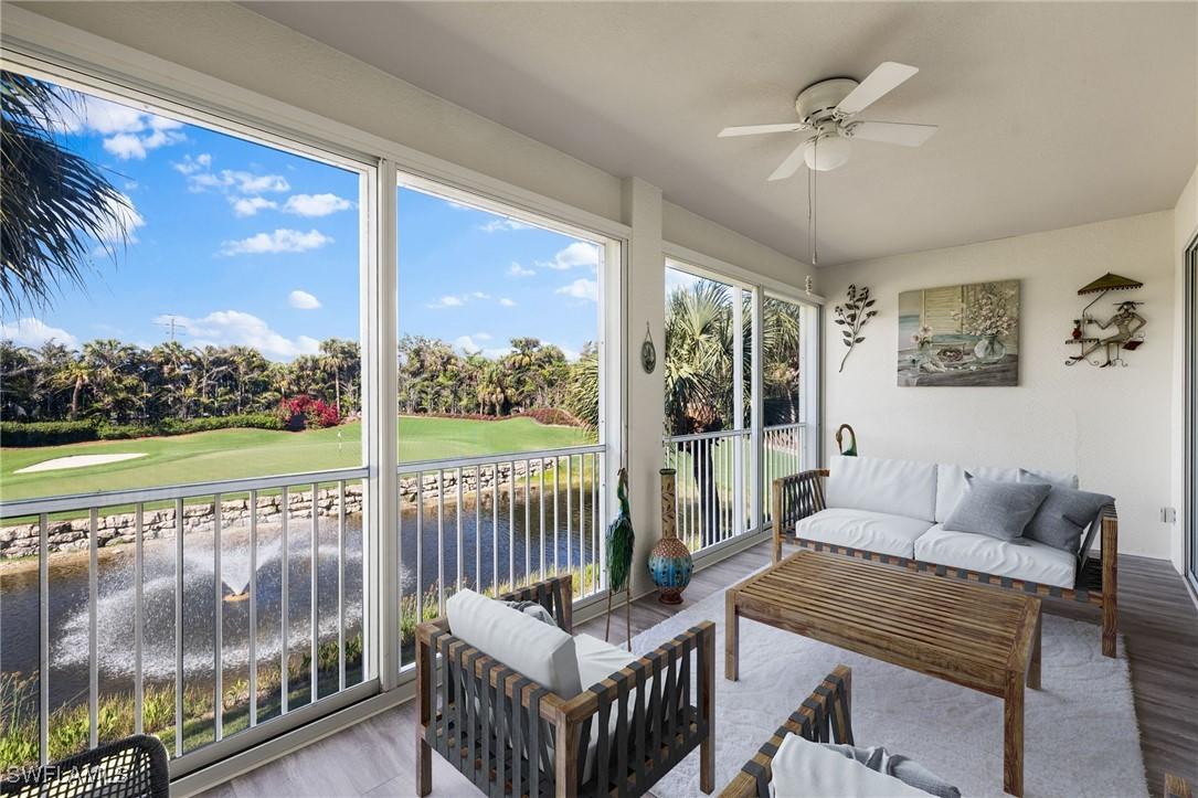 2150 Aberdeen Ln. #7-202, Naples, FL 34109