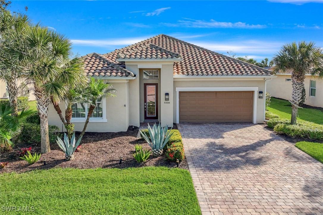 9308 Fieldstone Ln., Naples, FL 34120