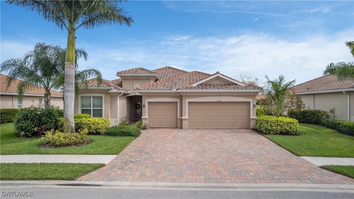 2290 Vermont Ln., Naples, FL 34120