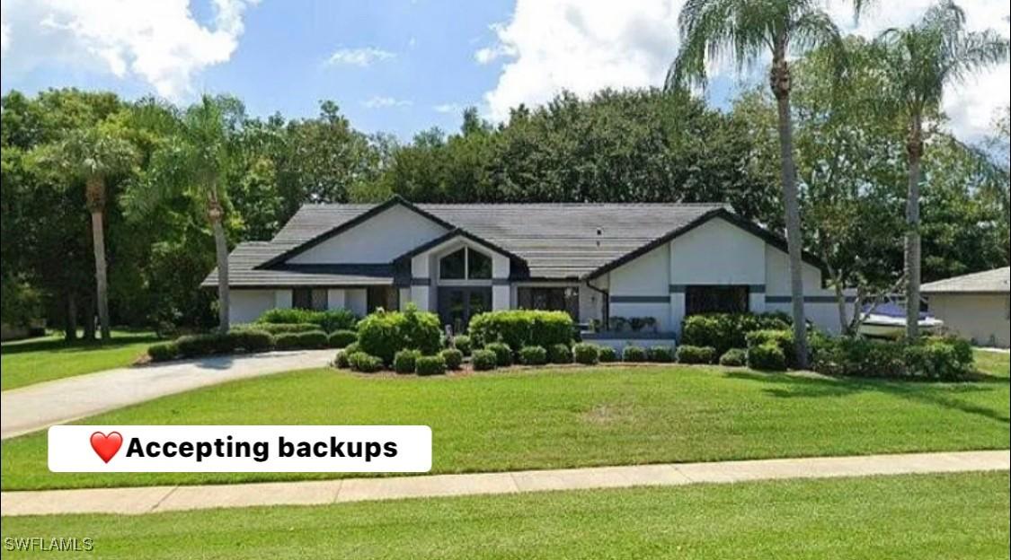 4145 Yarmouth Ct., North Fort Myers, FL 33903