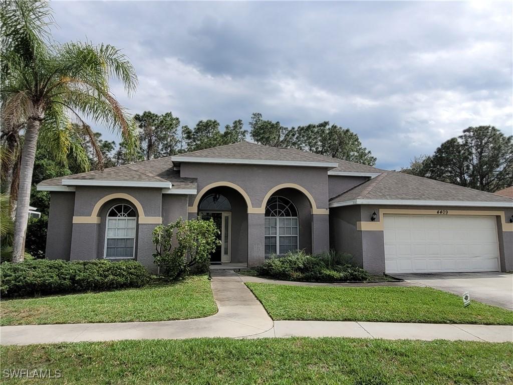 4409 Varsity Lakes Dr., Lehigh Acres, FL 33971