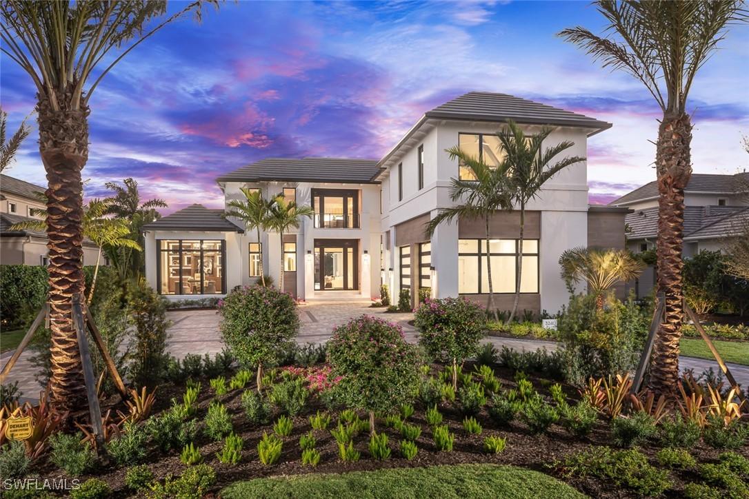 3240 Gin Ln., Naples, FL 34102