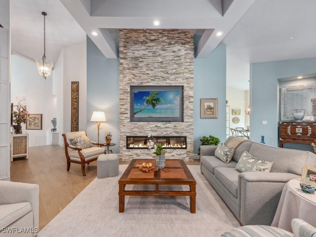 247 Colonade Cir., Naples, FL 34103