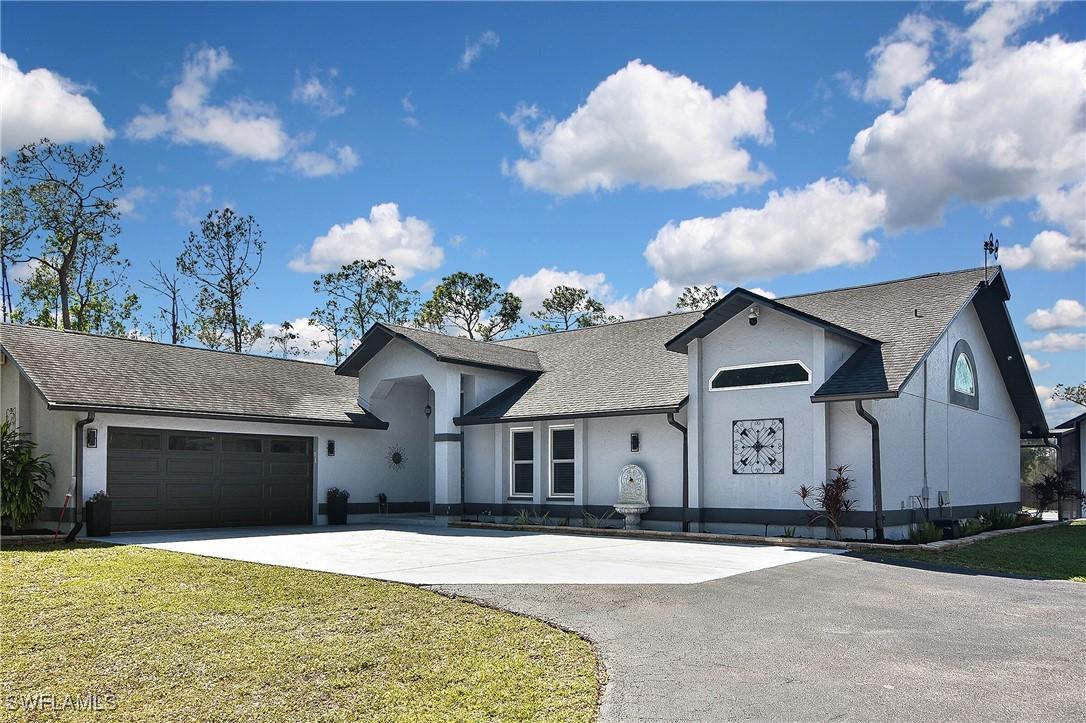 12206 Honeysuckle Rd., Fort Myers, FL 33966