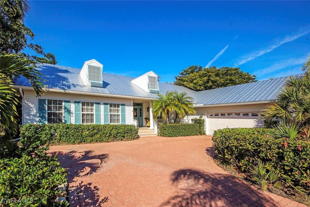 16090 Bentwood Palms Dr., Fort Myers, FL 33908