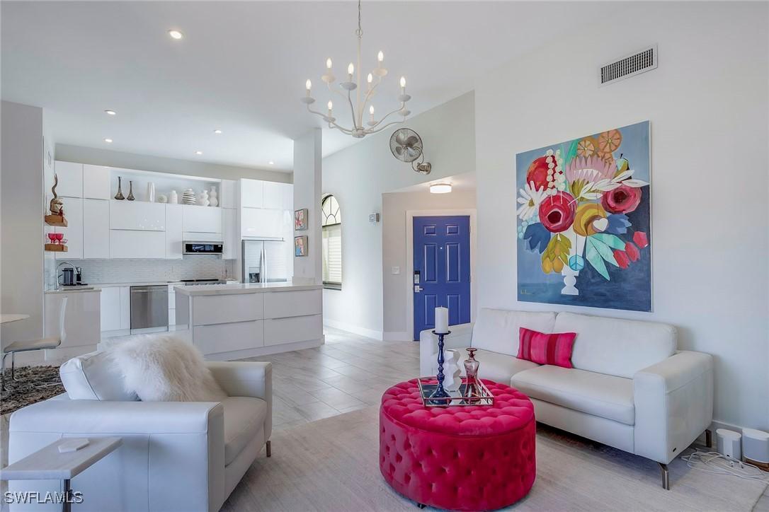 631 Beachwalk Cir. #F202, Naples, FL 34108
