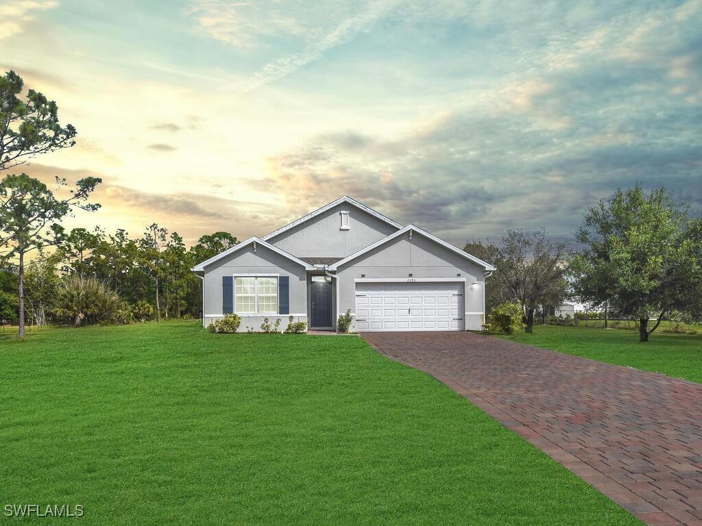 2393 72nd Ave., Naples, FL 34120