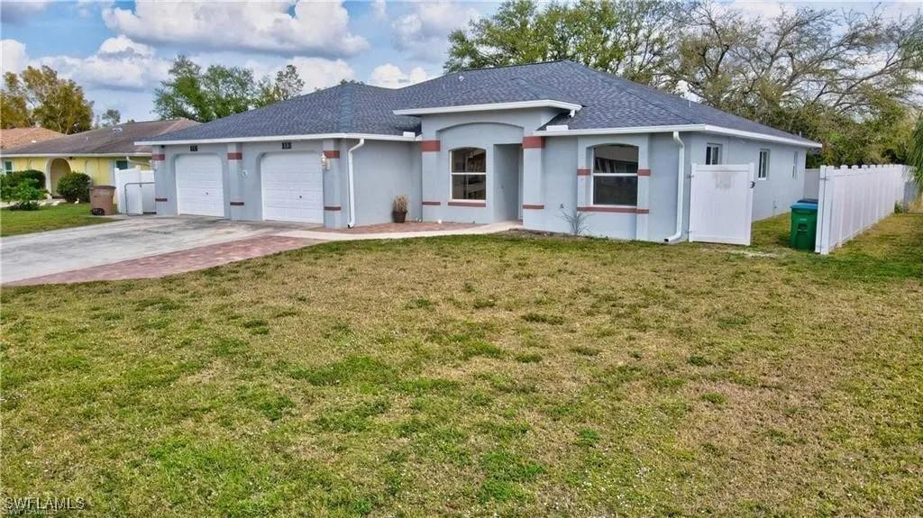 113/115 NE 16th Pl., Cape Coral, FL 33909