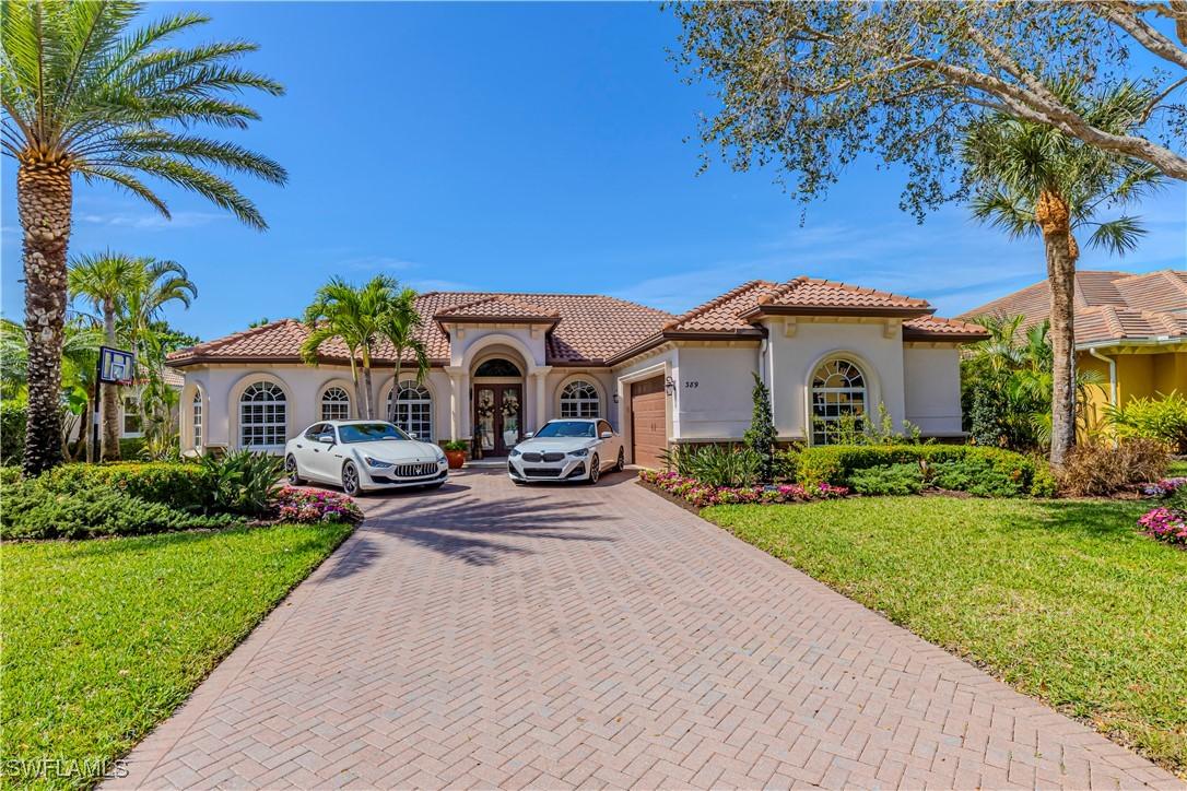 389 Cypress Way, Naples, FL 34110