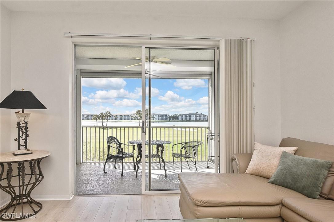 8066 Queen Palm Ln. #525, Fort Myers, FL 33966