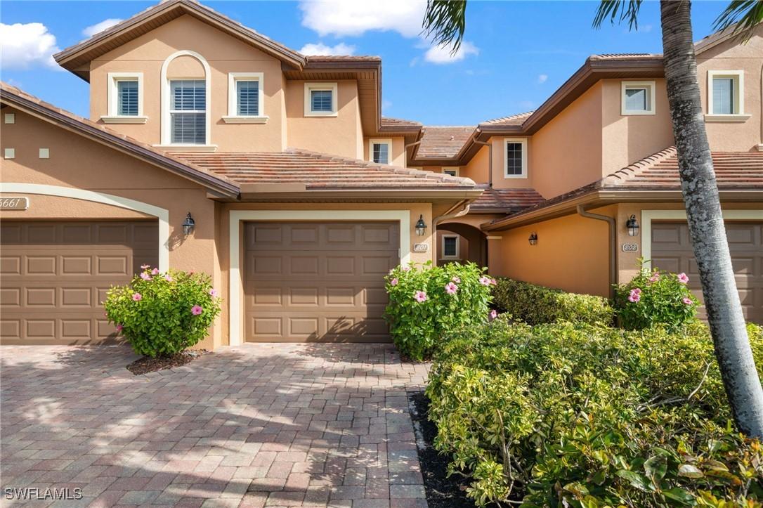 6661 Alden Woods Circle Cir. #201, Naples, FL 34113