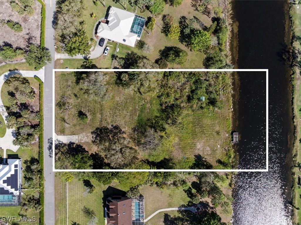 3241 German Woods Ct., Naples, FL 34116