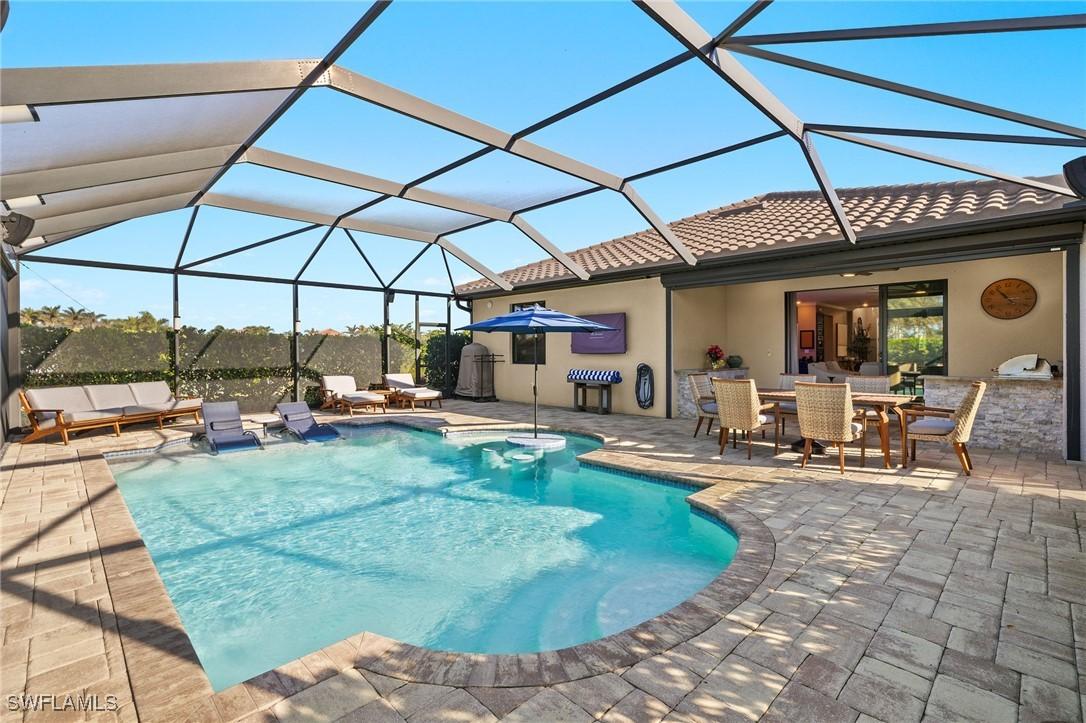 1632 Santiago Cir., Naples, FL 34113
