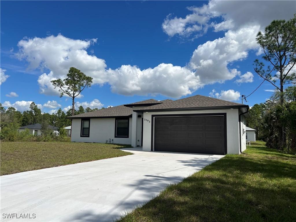 2102 Robert Ave., Alva, FL 33920