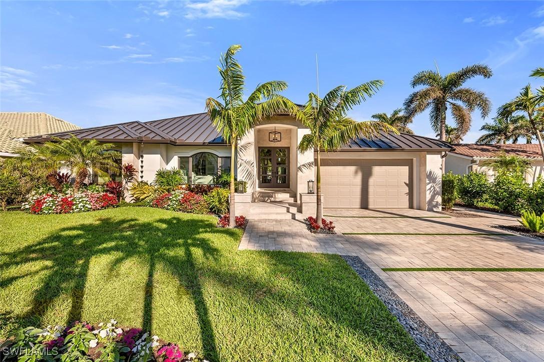 1935 Snook Dr., Naples, FL 34102