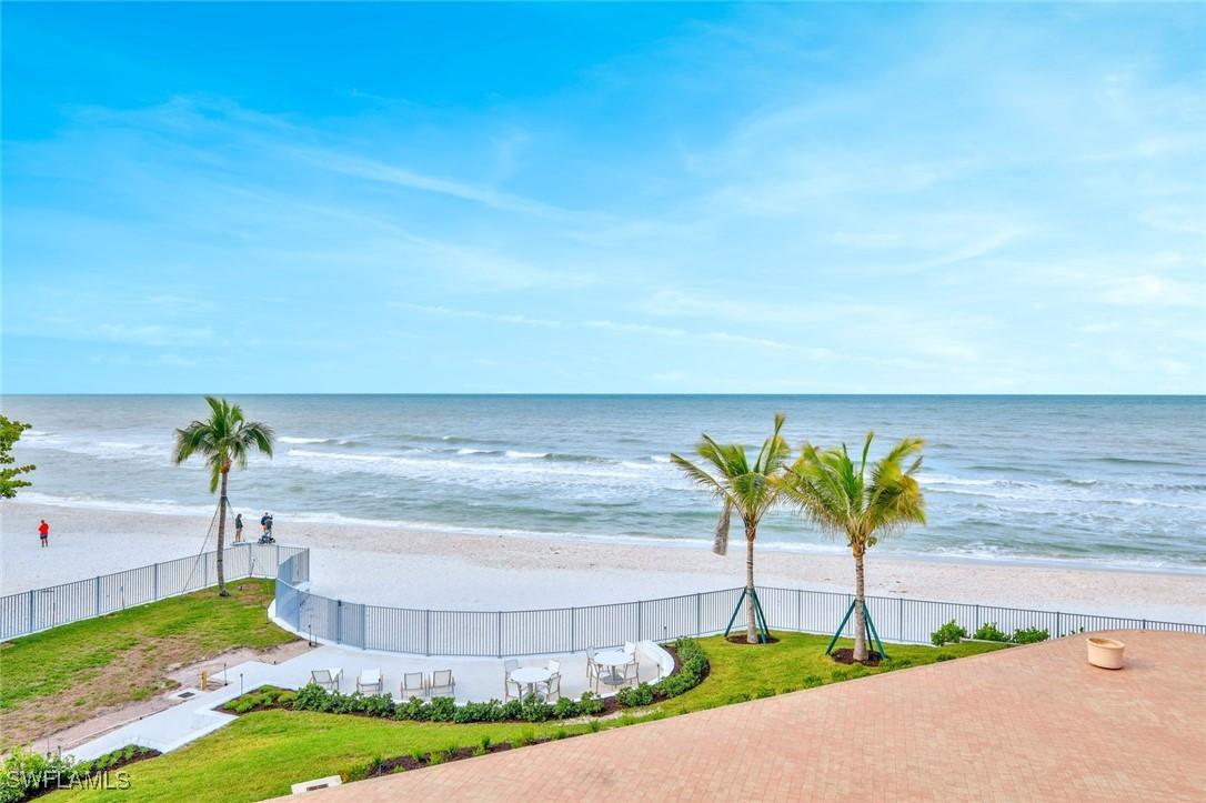 3401 Gulf Shore Blvd. #303, Naples, FL 34103