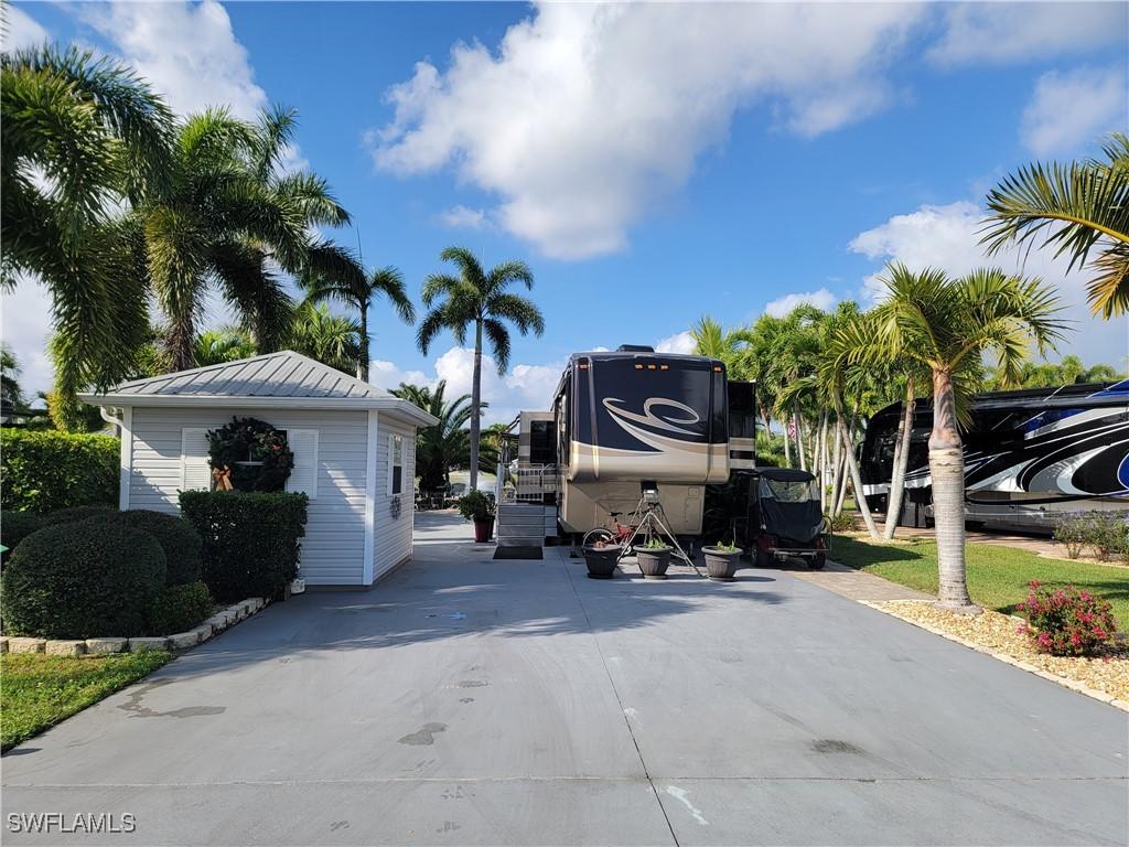 5680 Brightwood Dr., Fort Myers, FL 33905