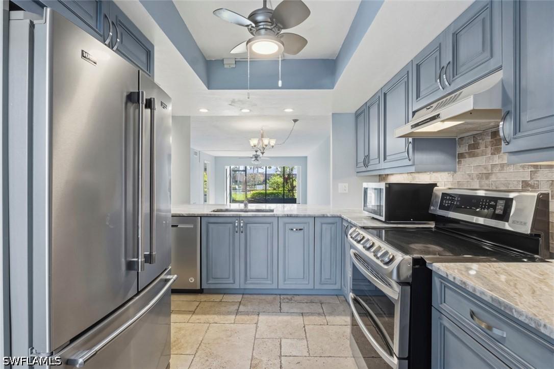 960 Palm View Dr. #111, Naples, FL 34110
