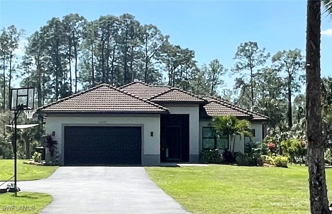 3842 4th Ave., Naples, FL 34120
