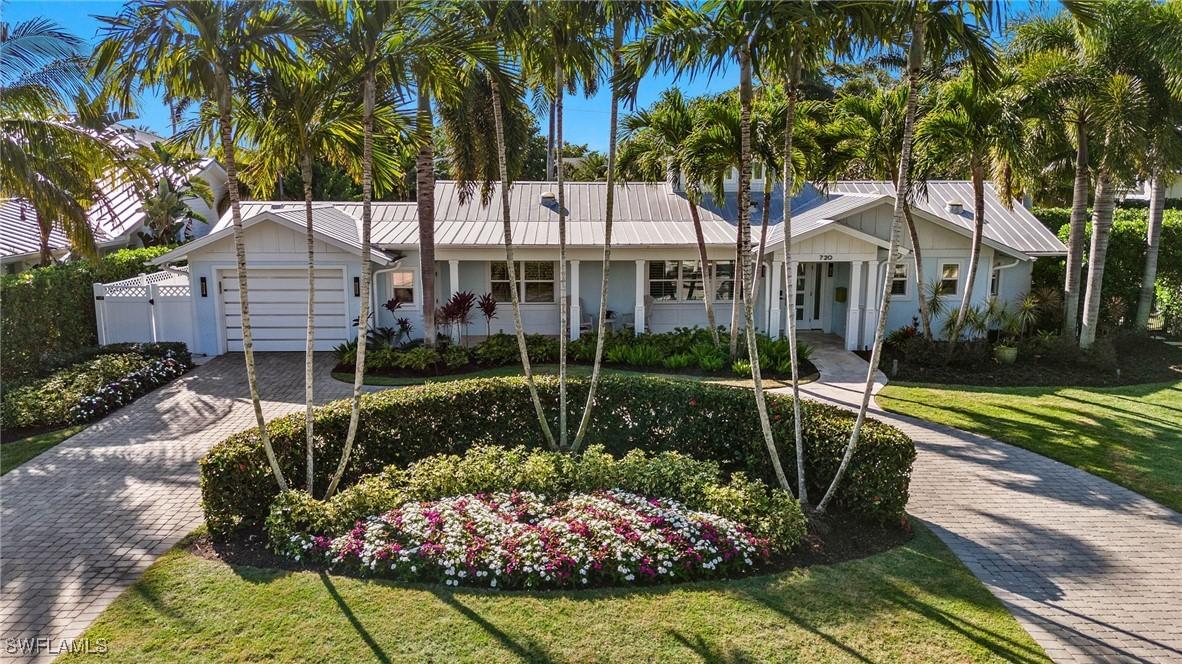 720 11th Ave., Naples, FL 34102