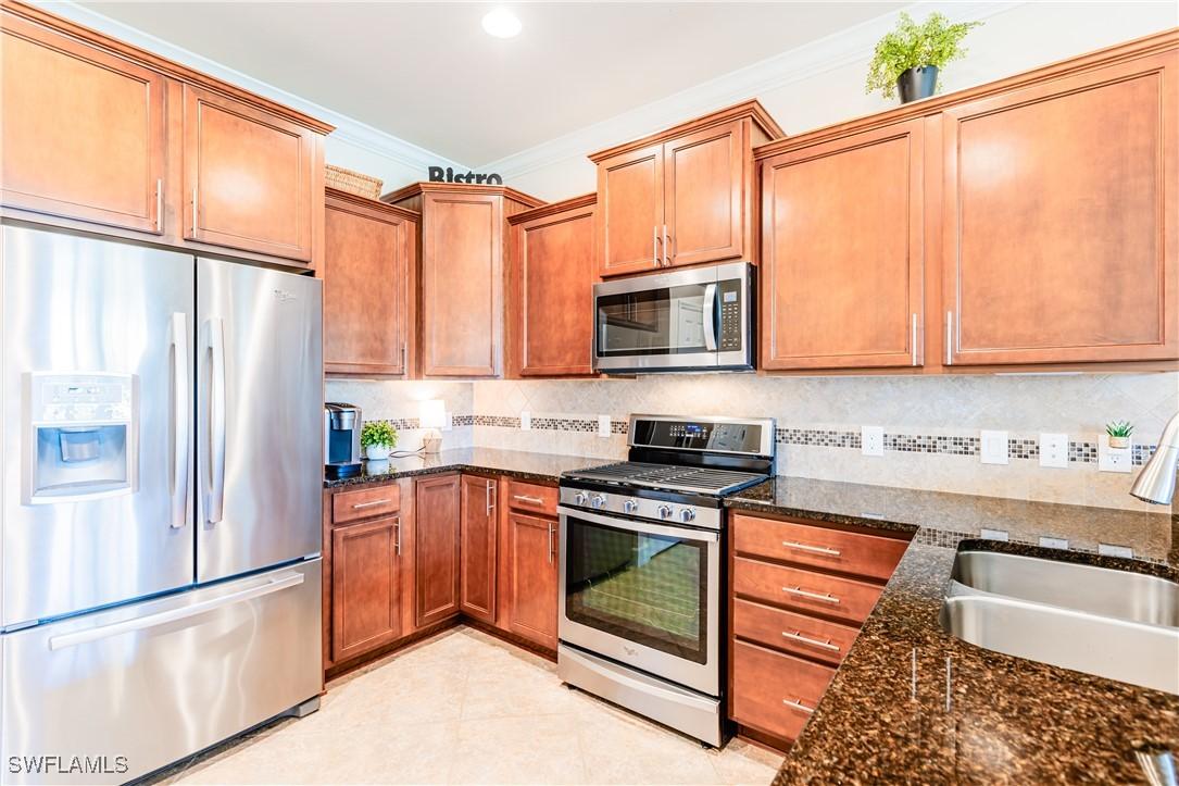 7591 Jacaranda Ln., Naples, FL 34114