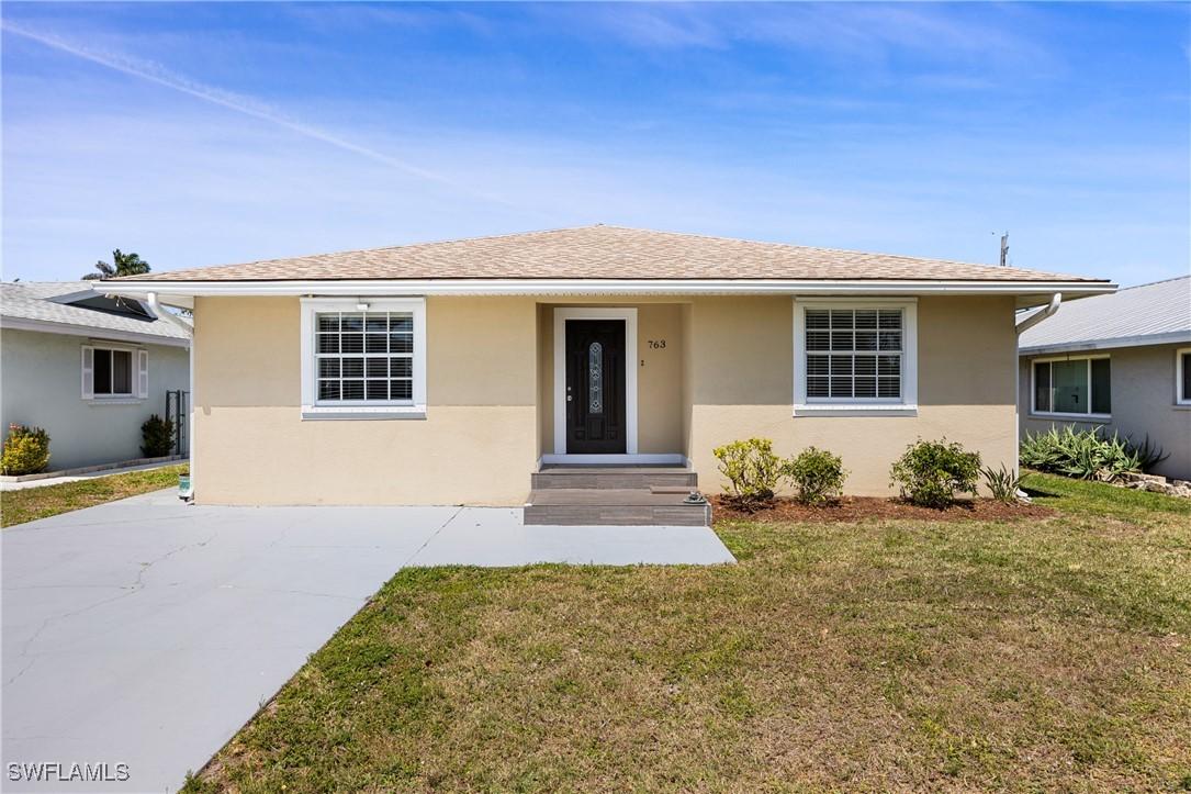 763 106th Ave., Naples, FL 34108