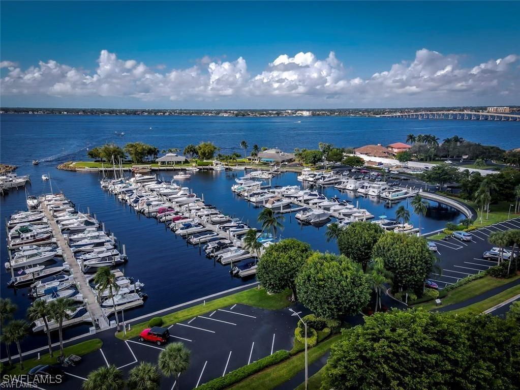 4240 Steamboat Bend #105, Fort Myers, FL 33919