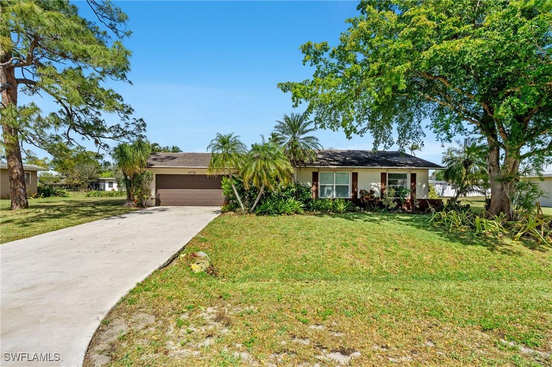 2443 Burton Ave., Fort Myers, FL 33907