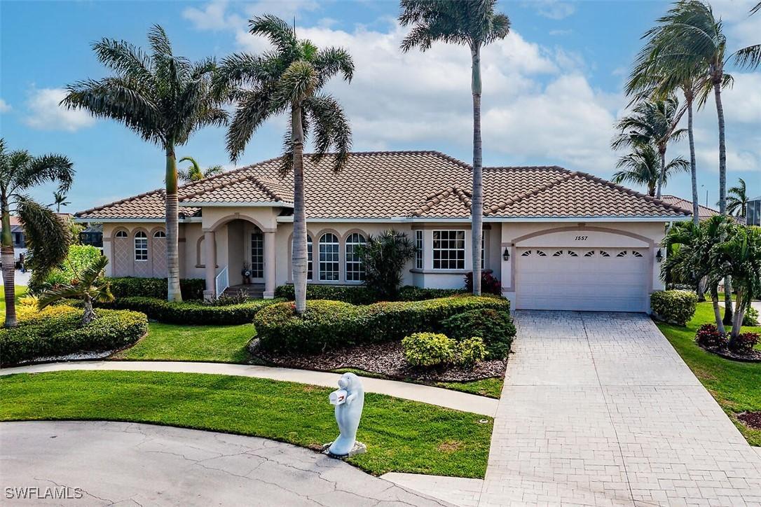 1557 Kingston Ct., Marco Island, FL 34145