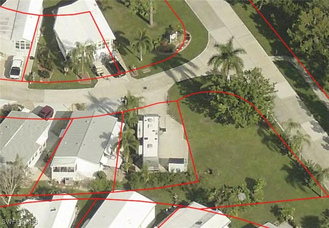10726 Red Cardinal Cir., Estero, FL 33928
