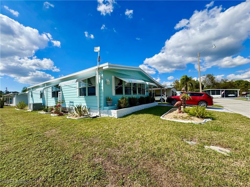 413 Timber Ln., North Fort Myers, FL 33917