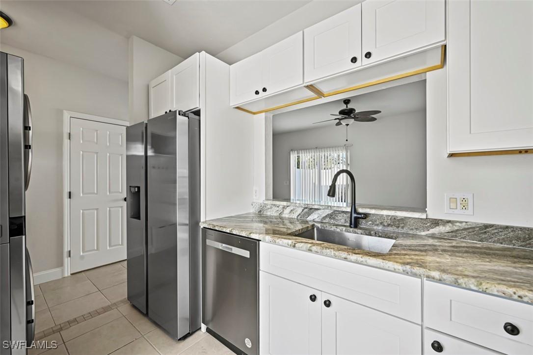 6111 Lake Front Dr., Fort Myers, FL 33908