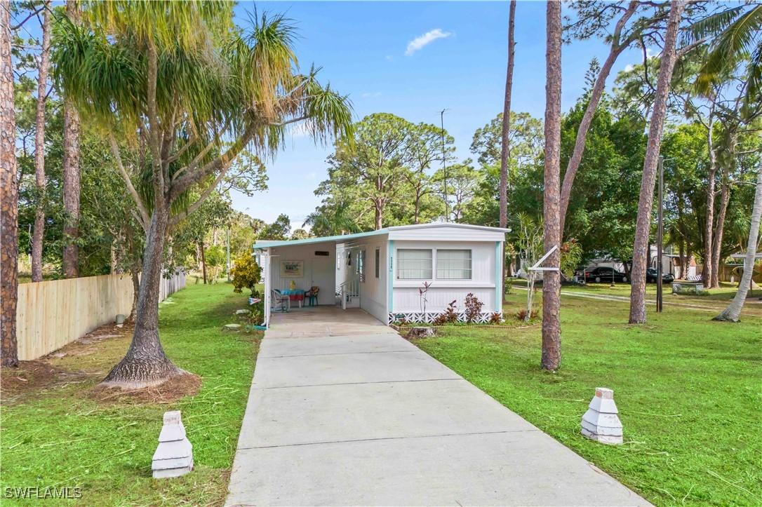 7715 Ebson Dr., North Fort Myers, FL 33917