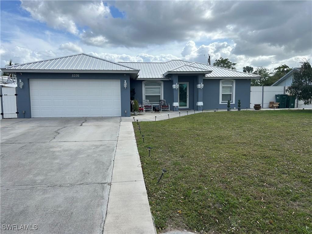 5376 20th Pl., Naples, FL 34116