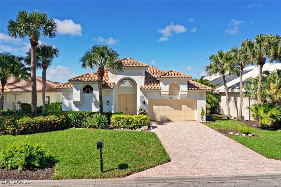 6971 Mauna Loa Ln., Naples, FL 34113