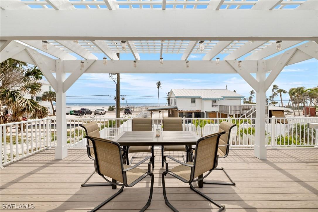 5550 Palmetto St., Fort Myers Beach, FL 33931