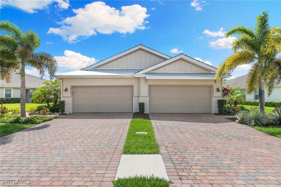 14618 Edgewater Cir., Naples, FL 34114