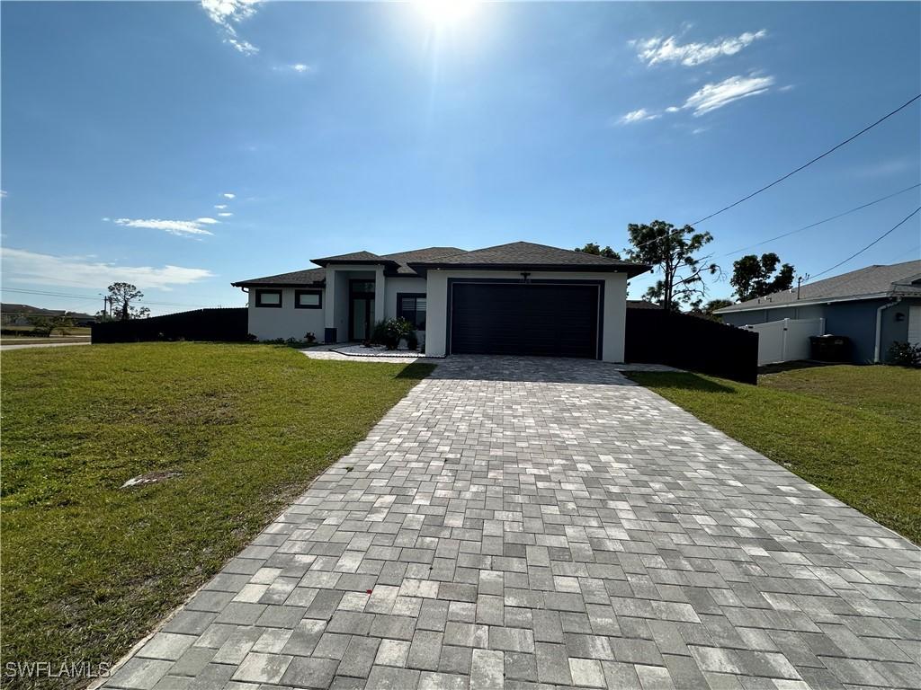 1124 NE 35th Ln., Cape Coral, FL 33909