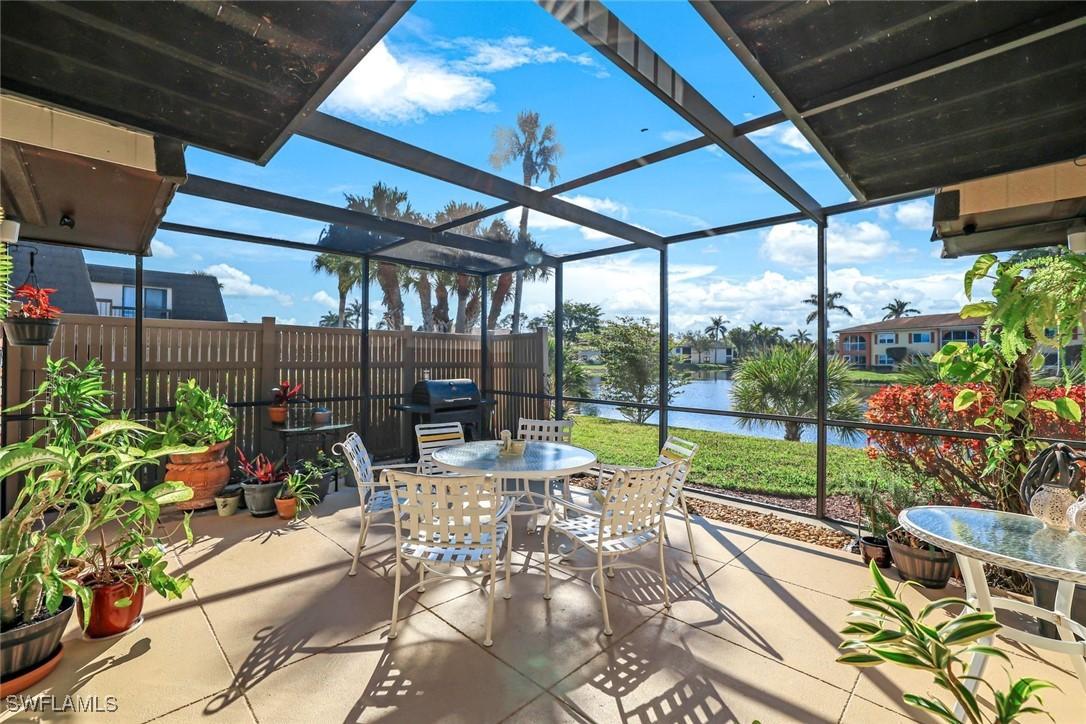 128 Lake Point Ln., Naples, FL 34112