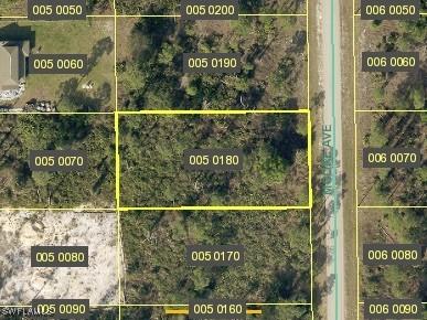 811 Moore Ave., Lehigh Acres, FL 33972