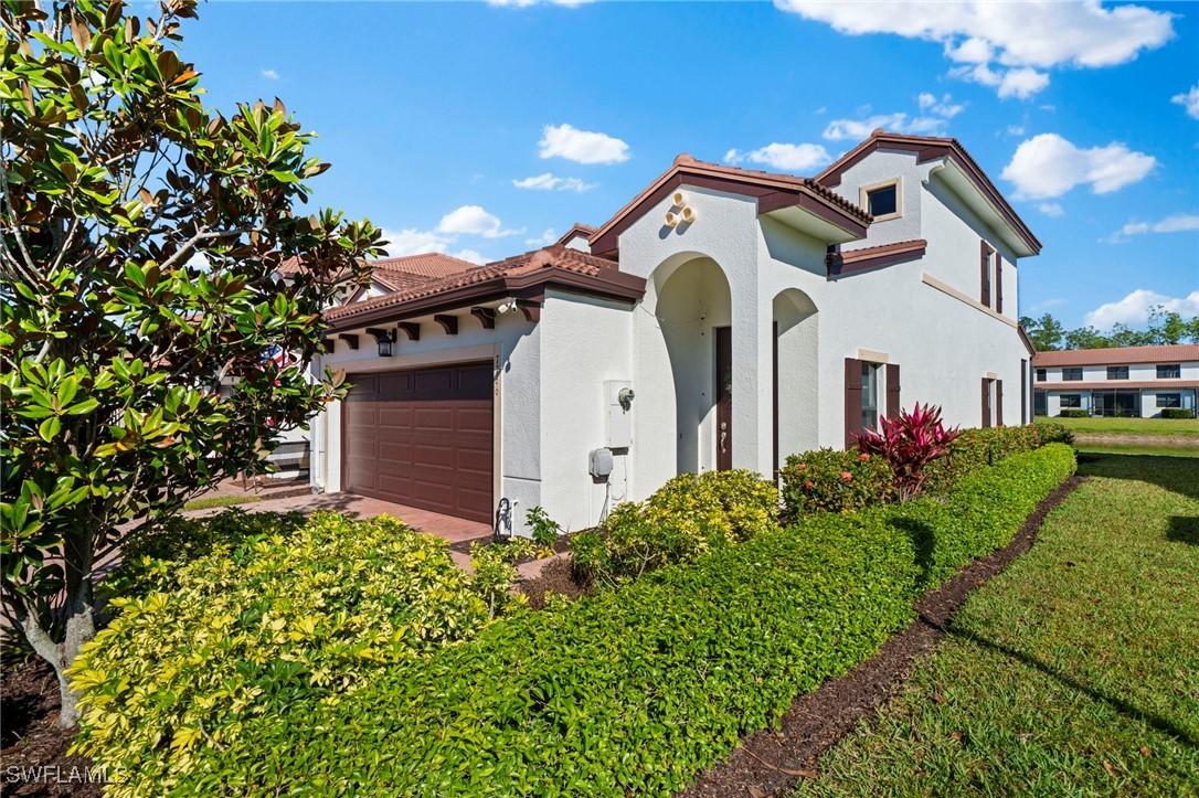 7766 Bristol Cir., Naples, FL 34120